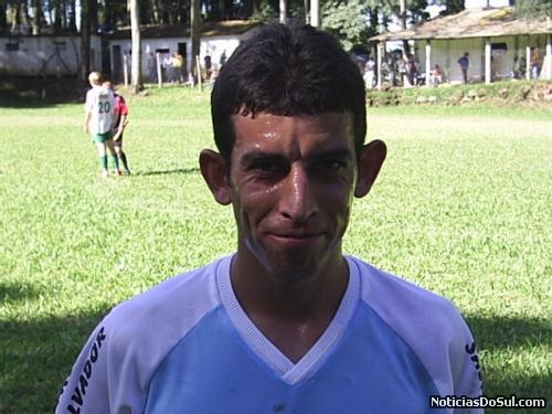 Nire, reforço da SUS (Foto: Laerce)