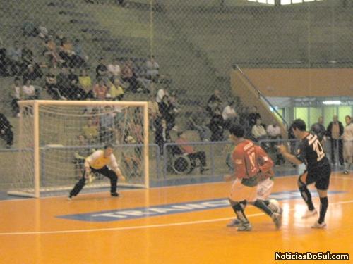 tentativa numchute de Sinoê (Foto: Fábio Prina)