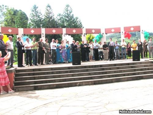 Palanque oficial (Foto: romildo)