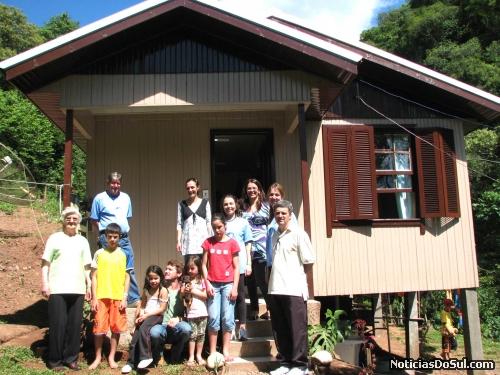 Casa construída no interior - São José e entregue à família (Foto: Romildo)