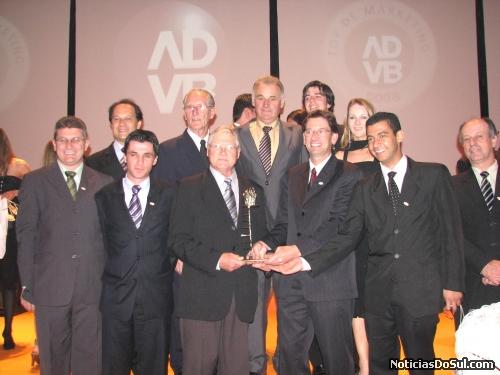  alegria estampada no rosto dos vencedores da Cooperativa (Foto: romildo)