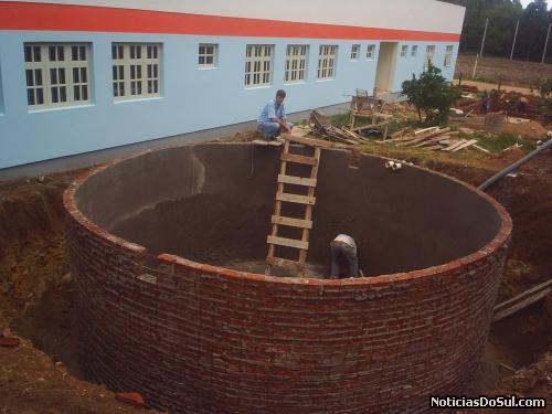 Cisterna com capacidade para 70.000 litros de água (Foto: divulga PMB)