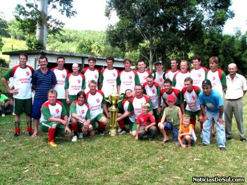 Equipe do E C Campestre Baixo campeã da Taça Emancipação edição 2009 (Foto: romildo)