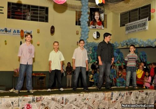 Garotos Estudantis (Foto: Lermen Foto & Vídeo)