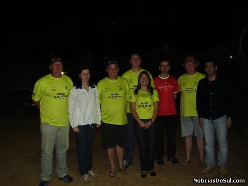 Membros da LISERF em mais uma grande final com Prefeita Municipal Carla Specht e Vereador José Laerce. (Foto: LISERF)
