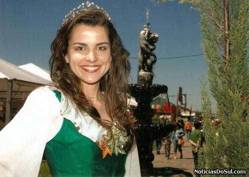 Princesa Miquele durante a Festur (Foto: Divulgação)