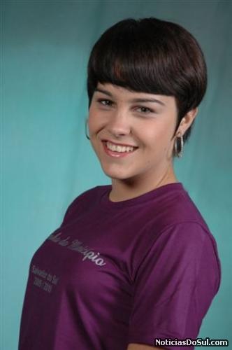 Joice Tais Rhoden – 18 anos – representante da Comunidade de Júlio de Castilhos, com apoio do Jornal Expressão Regional e do Escritório Conta Sul (Foto: PhotoArte)