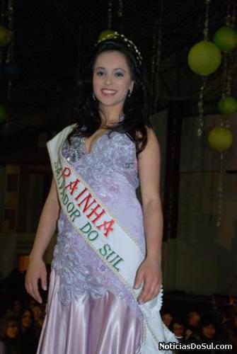 Mônica Feyh, eleita rainha de Salvador do Sul (Foto: PhotoArte)