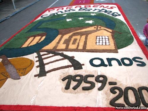 Carlos Barbosa festeja 50 anos, e isto também foi motivo para confecção de um tapete para homenagear a Cristo (Foto: romildo)