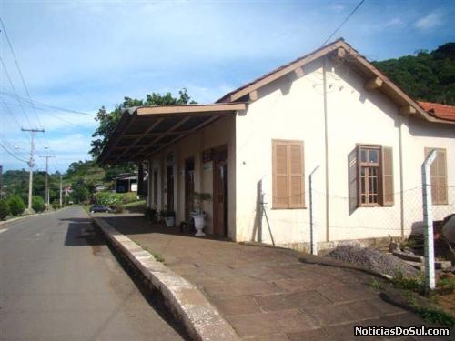 A Orquestra Infanto junevil se apresentou como parte das comemorações do 100 anos da estação (Foto: Divulgação)
