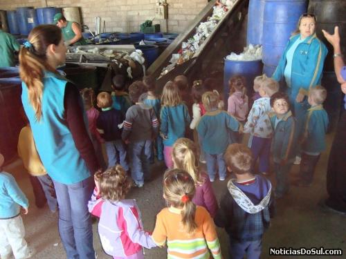 Usina de reciclagem de São Pedro da Serra existe desde março de 2010 (Foto: Divulgação)