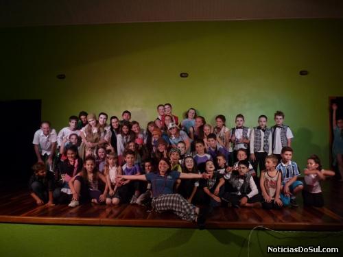 Mostra de Teatro e Dança