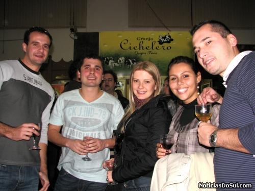 Portoalegrenses presentes mais uma vez em grande número neste evento gastronômico ao qual tecem muito elogios (Foto: Romildo)