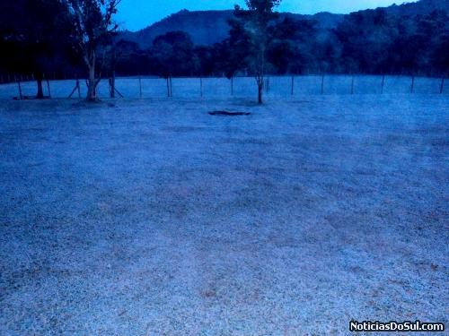 As madrugadas geladas foram durante toda a semana (Foto: Expressão Regional)