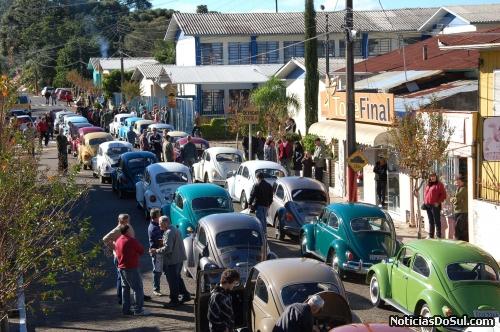 O encxontro dos fusqueiros, abrilhantou ainda mais a festa e trouxe mais p´´ublico ao evento (Foto: Bernardino)