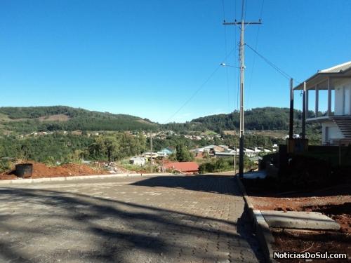 Ruas Clóvis Paulo Steffens e São Salvador foram concluídas em parceria com a comunidade (Foto: Cathierine Hoffmann)