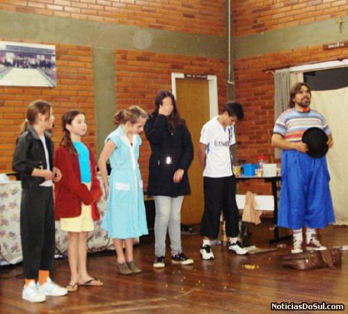Companhia de Teatro (Foto: Assessoria de Barão/RS)